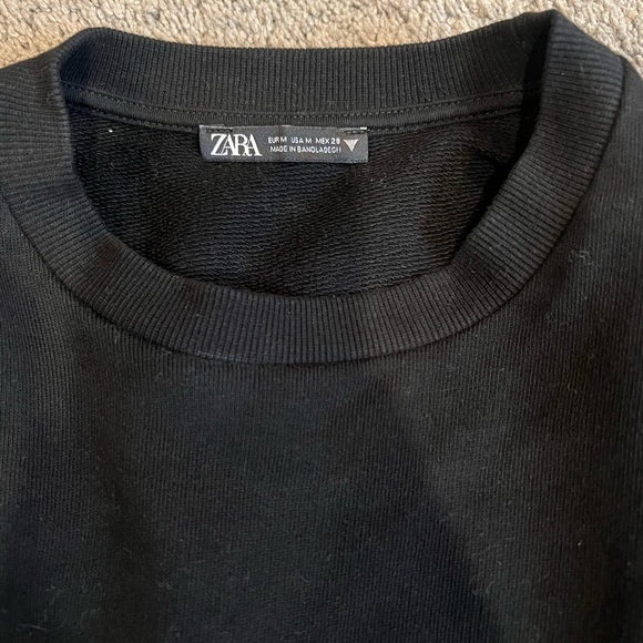 Zara cropped black long sleeve with sinched bottom - Picture 4 of 4
